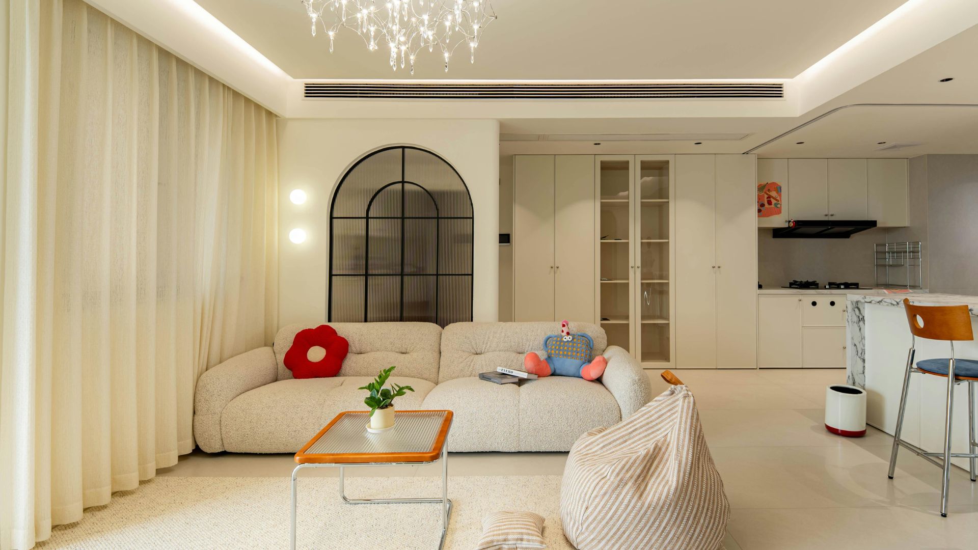 吊隱除濕機 vs 一般除濕機